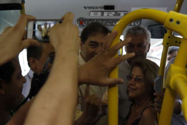 Prefeitura estuda subsidiar gratuidade e tarifa de &ocirc;nibus pode ter 3&ordf; queda
