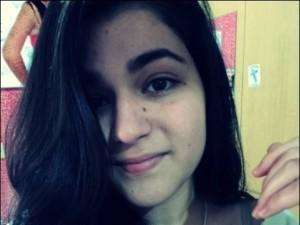 Filha de policial de 18 anos &eacute; morta com tiro durante festa com amigos