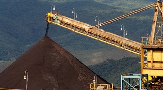 Indústrias extrativas como a do minério de ferro pressionaram a queda nos preços - Foto: Agência Vale