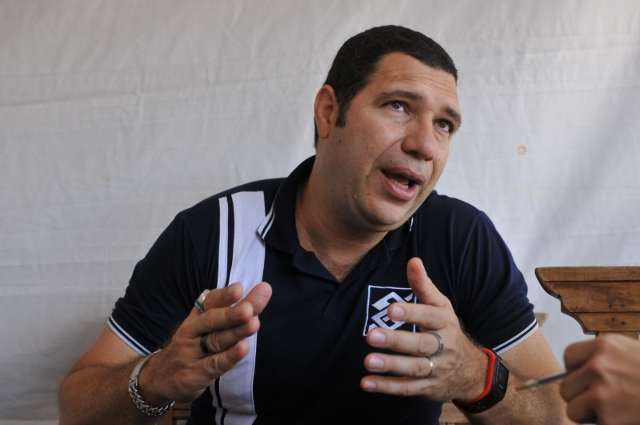 Com presen&ccedil;a de campe&atilde;o ol&iacute;mpico, corrida re&uacute;ne 1,8 mil pessoas 