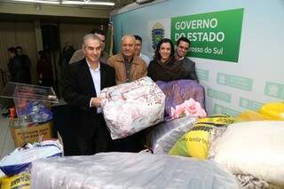 Além de itens recolhidos na campanha, governo vai comprar 80 mil cobertores para reforçar a assistência no frio (Foto: Fernando Antunes)