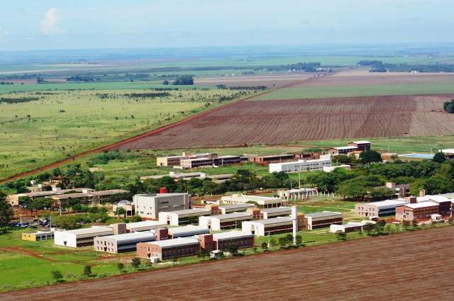 Com inscri&ccedil;&atilde;o at&eacute; quinta, UFGD abre vagas para terceira idade sem vestibular