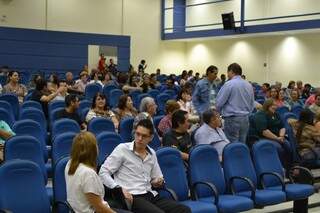 Servidores recorreram aos vereadores para discutir novo plano de carreira. (Foto: Filipe Prado)