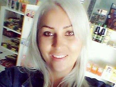 Cinco meses ap&oacute;s morte de manicure, filho de 2 anos ainda procura a m&atilde;e