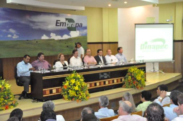 Dinapec come&ccedil;a com expectativa de reunir 2 mil pessoas at&eacute; sexta-feira