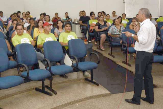 Munic&iacute;pios de pequeno porte devem ganhar equipe para ajudar no combater a dengue