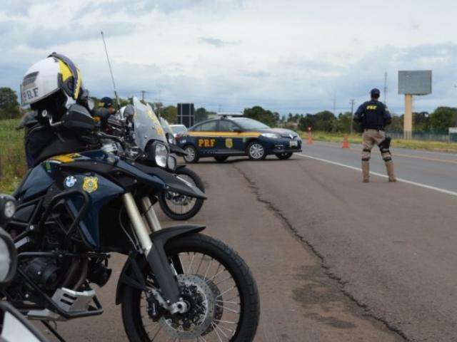 Apreens&atilde;o de maconha cai, mas cresce de coca&iacute;na e cigarro em rodovias federais