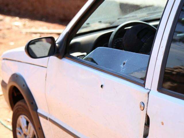 Um dos executados em rua do Nova Lima portava pistola 9 mil&iacute;metros