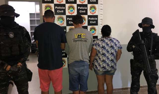 Opera&ccedil;&atilde;o prende m&atilde;e e filho que comandavam tr&aacute;fico de drogas