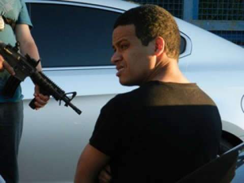  Preso na fronteira, traficante Polegar j&aacute; foi encaminhado para o Rio de Janeiro