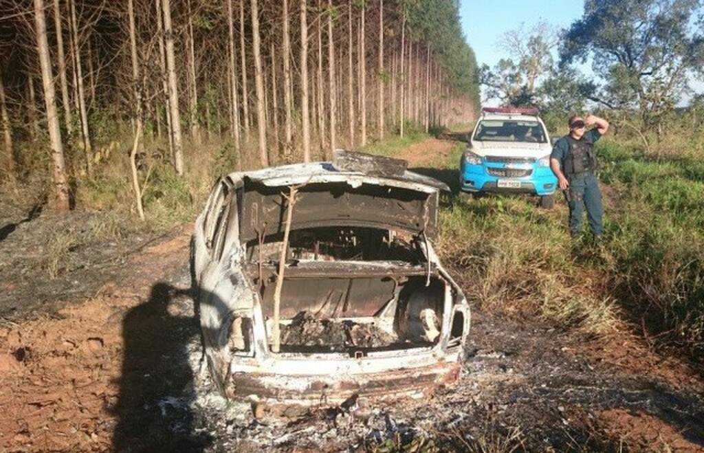 Corpos Encontrados Carbonizados Em Carro Podem Ser De Colombianos