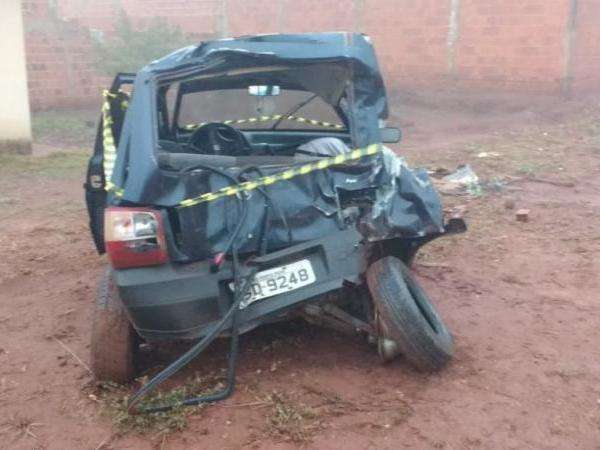 &Ocirc;nibus da JBS bate em traseira de carro e mata motorista na MS-376