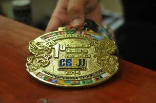 Medalha da conquista do 1º Campeonato Mundial de Para Jiu-Jitsu (Foto: Alcides Neto)