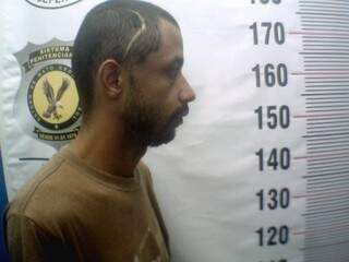 Átila Benedito de Paula: mais de 30 prisões acumuladas em dez anos na vida do crime (Fotos: Divulgação/PM)