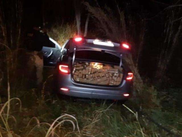 Traficante que tentou atropelar policiais transportava mais de 800 kg de maconha
