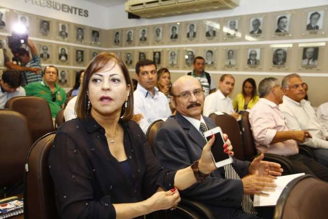 Magali Picarelli e Loester assumem vagas na C&acirc;mara de Campo Grande