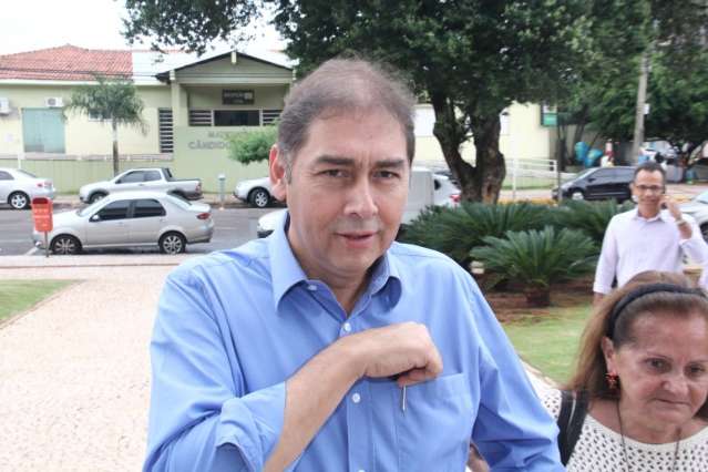 Bernal diz que rescis&atilde;o de contratos geraria preju&iacute;zos e problema social