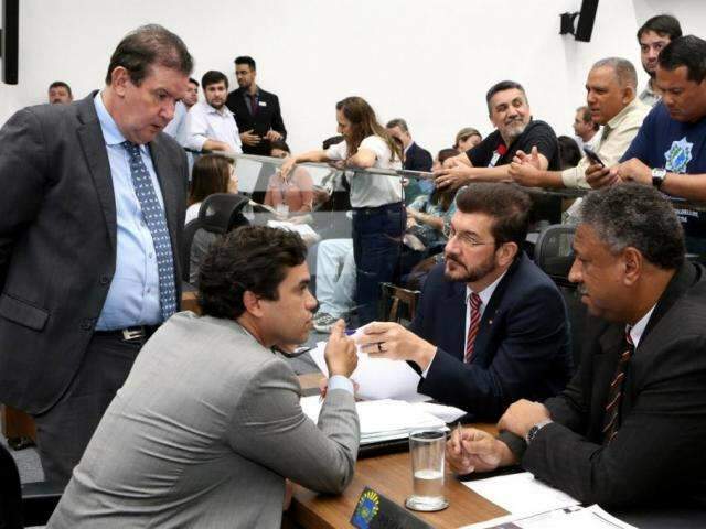 Assembleia vai discutir regras para fogos de artif&iacute;cios em MS