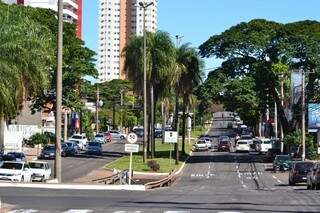 Avenida Mato Grosso pode ficar menor para veículos com corredor de ônibus (Foto: Marcos Ermínio)
