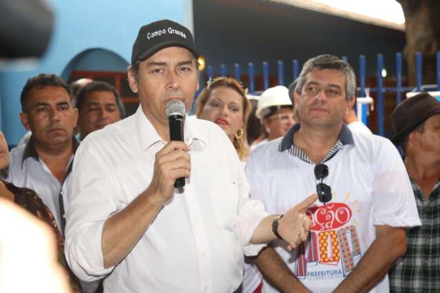 Bernal diz estar em 1&ordm; lugar nas pesquisas de opini&atilde;o para prefeitura