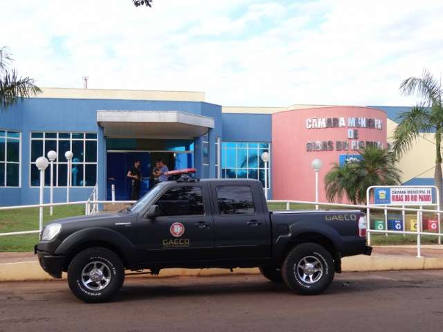 Vereadores gastaram R$ 25 mil em churrascarias e desviaram R$ 3,5 mi
