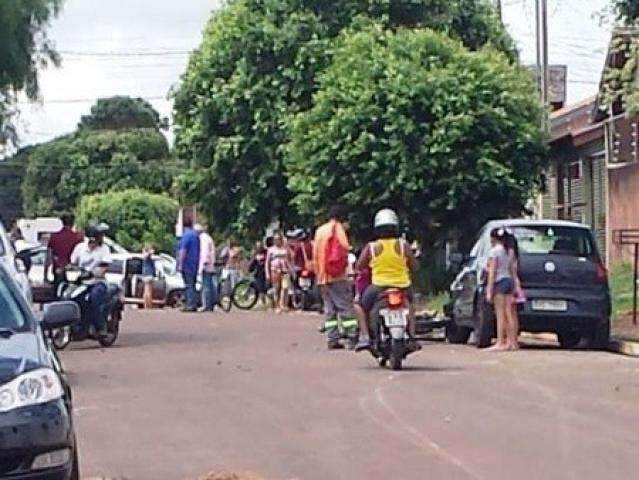 Em picape roubada, suspeito tenta fugir da PM, mas bate em ve&iacute;culos e &eacute; preso 