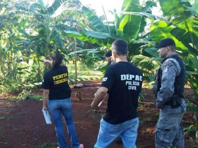 Ind&iacute;gena &eacute; atacado a golpes de faca enquanto dormia e morre no quintal de casa 