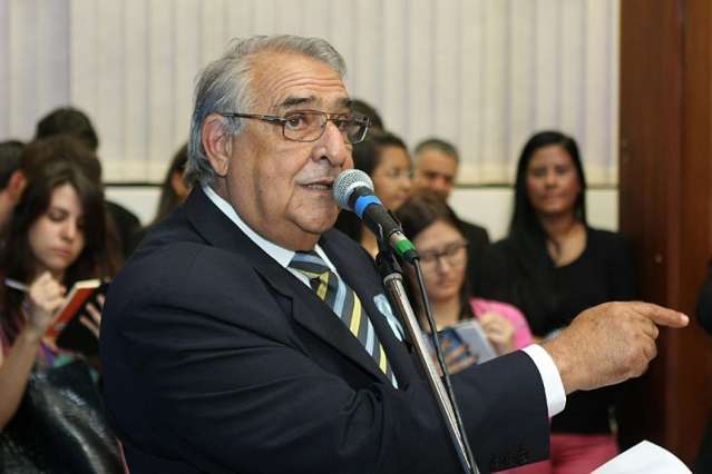 Em vota&ccedil;&atilde;o simb&oacute;lica e un&acirc;nime, Jerson Domingos &eacute; indicado para vaga do TCE