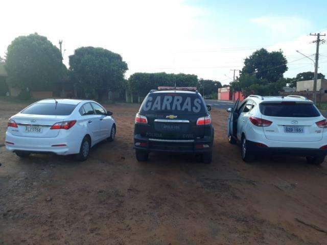 A caminho da fronteira, tr&ecirc;s s&atilde;o presos com carros roubados na Bahia