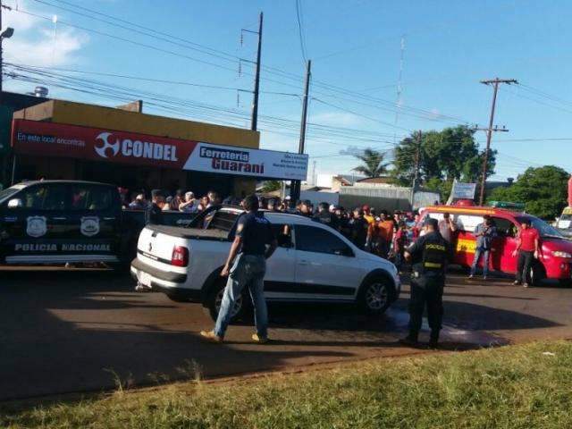 Dois homens s&atilde;o executados em ataque de pistoleiros na fronteira