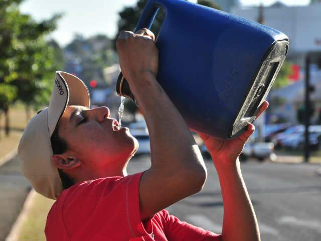 Umidade relativa do ar em Campo Grande atinge 26%, menor &iacute;ndice do ano