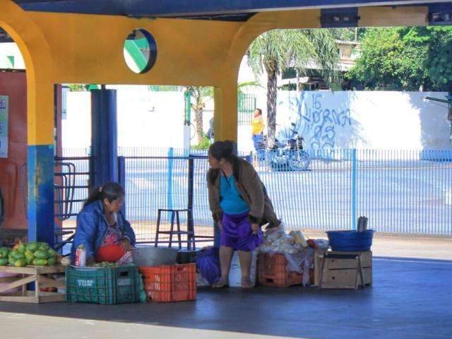 Ambulantes dizem que n&atilde;o v&atilde;o sair de terminais e pedem mais controle 