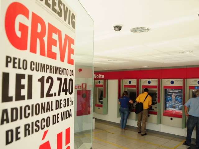 Greve dos vigilantes prejudica atendimento nos bancos pelo 2&ordm; dia