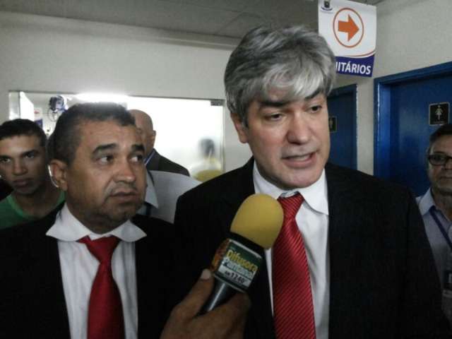 Base entrega documento oficial dizendo que n&atilde;o vai participar de sess&atilde;o