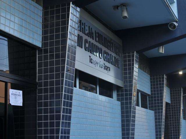 Igreja apresenta plano de controle a inc&ecirc;ndio e bombeiros liberam cultos