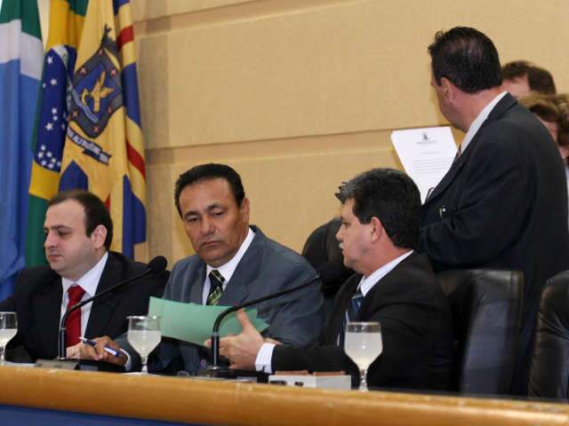  Em segunda discuss&atilde;o, vereadores aprovam Projeto de F&eacute;rias em Ceinf&rsquo;s