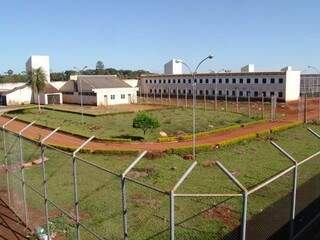 Com capacidade para 718 presos, atualmente a penitenciária esta com superlotação de 2.400 internos. (Foto: Hedio Fazan/Jornal O Progresso)