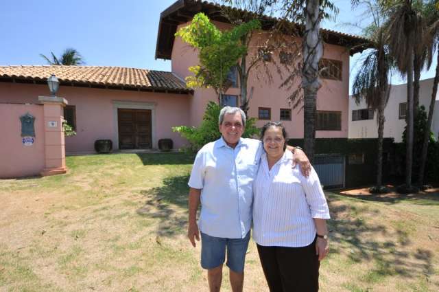 No Ch&aacute;cara Cachoeira, casa &eacute; como a cidade deveria ser: sem grade e nem port&atilde;o