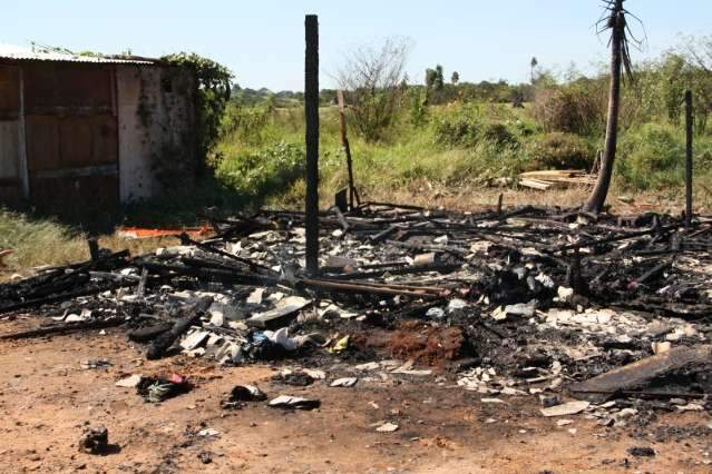 Preso homem que ateou fogo na casa da vizinha para tentar matar ex