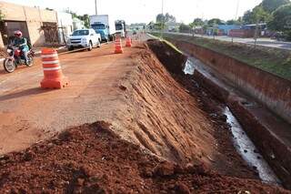 Faixa da avenida Interlagos caiu reparos irão demorar uma semana para ficarem prontos. (Foto: Marcelo Victor)