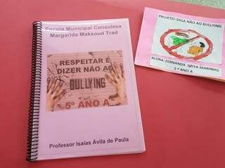 Livro escrito pelos alunos do 5º ano com o próprio olhar sobre o Bullying (Foto: Acervo Escolar)