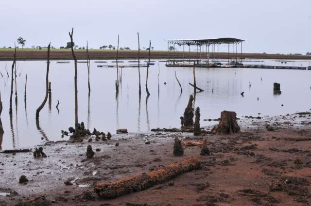 Estiagem emperra Parque Aqu&iacute;cola e frustra planos de pescadores 