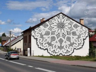 Grafite em uma casa da Polônia.