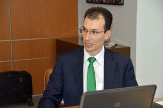 Rodrigo Sauaia, presidente da Absolar, em reunião na Fiems. (Foto: Divulgação/Fiems)