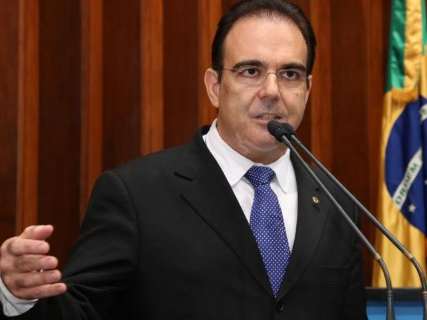 Deputado Felipe Orro anuncia saída do PDT e deve retornar ao PSDB
