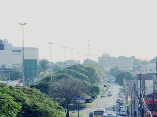 Névoa seca cobre o céu da Capital devido sistema de pressão atuante no Estado (Foto: Kísie Ainoã)