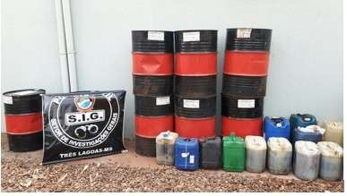 Tambores de óleo furtados da Eldorado são encontrados em depósito