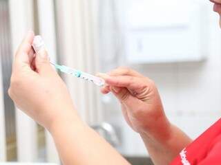 Ciclo da vacina inclui três doses, sendo uma a cada seis meses (Foto: Arquivo/Marcos Ermínio)