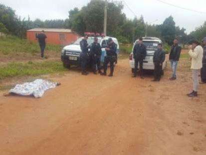 Ap&oacute;s briga em bar, homem &eacute; encontrado morto na rua com golpes de faca