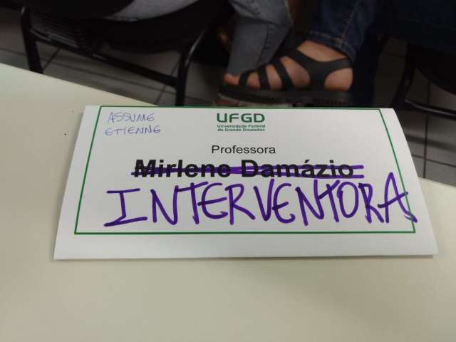 Acaba em confus&atilde;o reuni&atilde;o convocada por reitora tempor&aacute;ria da UFGD